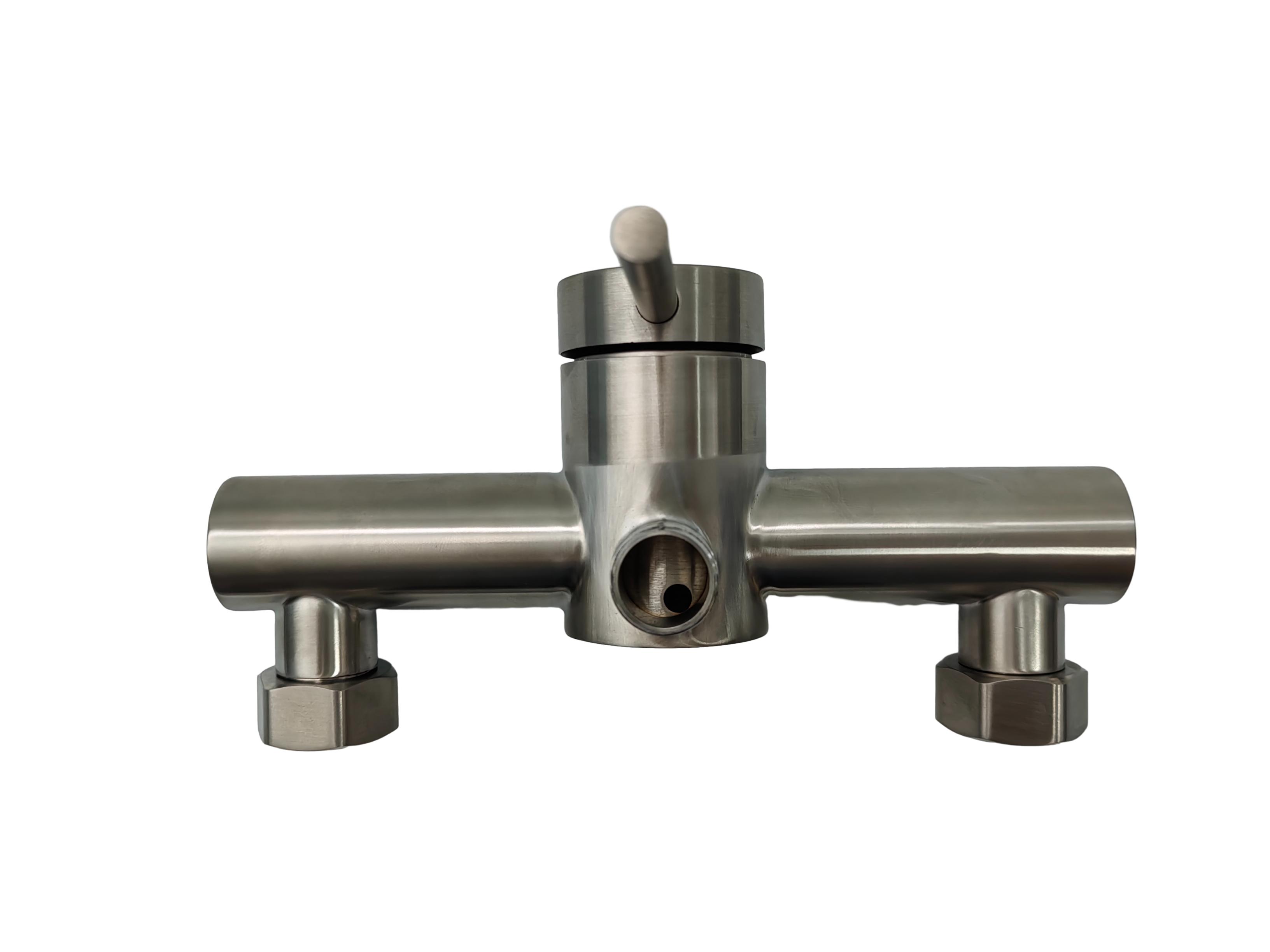 bathtub tap with hand shower