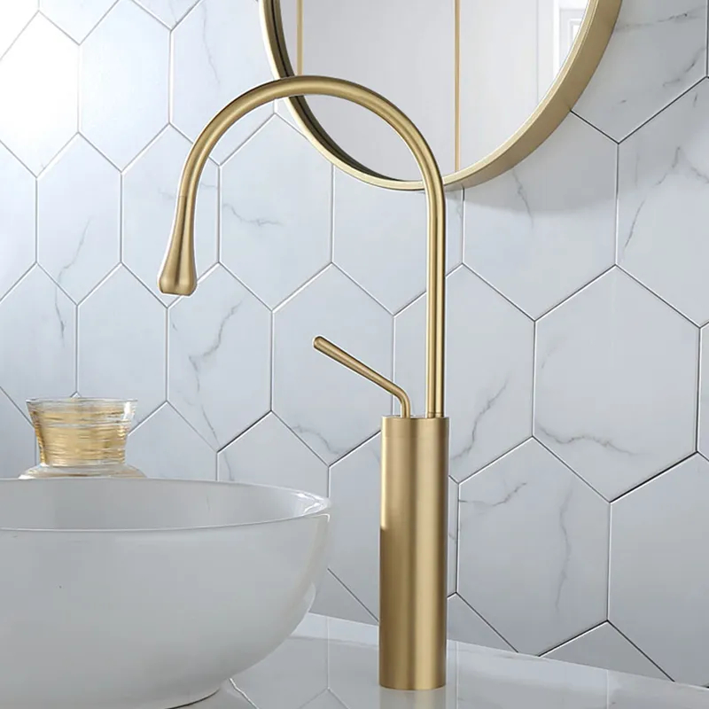360 Degree Swivel Gold Single Handle Bathroom Sink Faucet